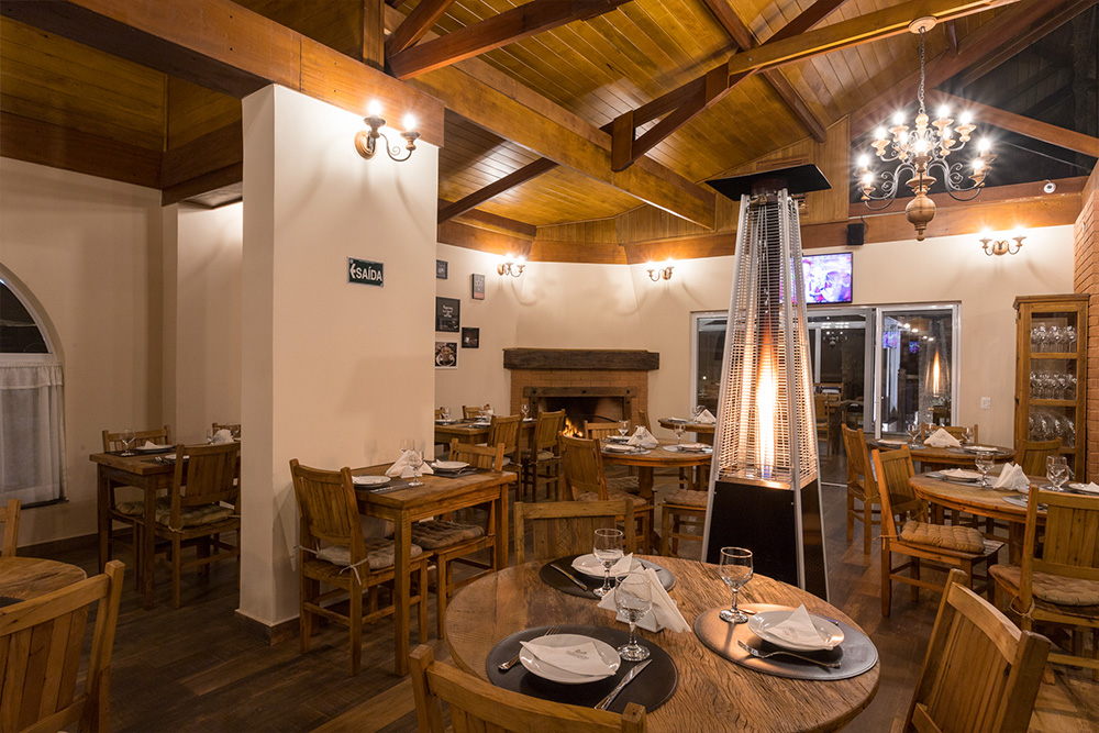 Santa Collina Restaurante e Fondue em Campos do Jordão